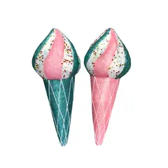 ნაძვის ხის პლასტმასის სათამაშო