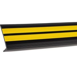 Профиль для ступеней Salag 42x15x910 мм черный и желтый