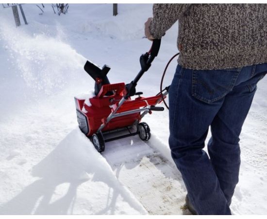 Snow removal machine SnowLine 46 E 2000W