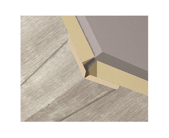 Plinth with variable angle 3D Wall 2600x22x22 mm. L004