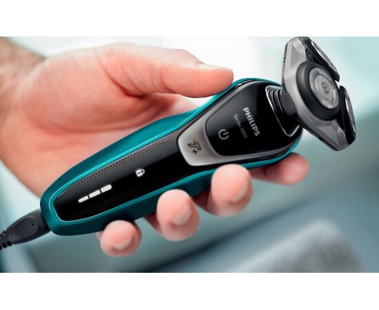 Electric shaver Philips S5550/44
