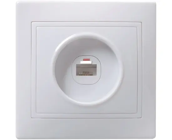 Розетка компьютерная IEK KVARTA EKK10-K01-DM 1 местная белая