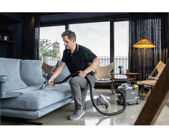 Пылесос профессиональный моющий Karcher Puzzi 8/1 1200W