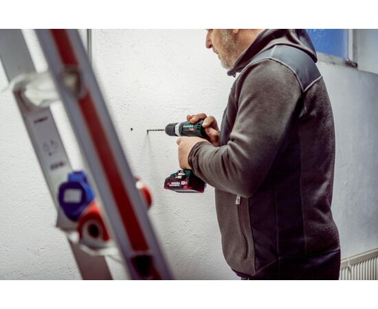 Дрель-шуруповерт аккумуляторный Metabo SB 18 L BL