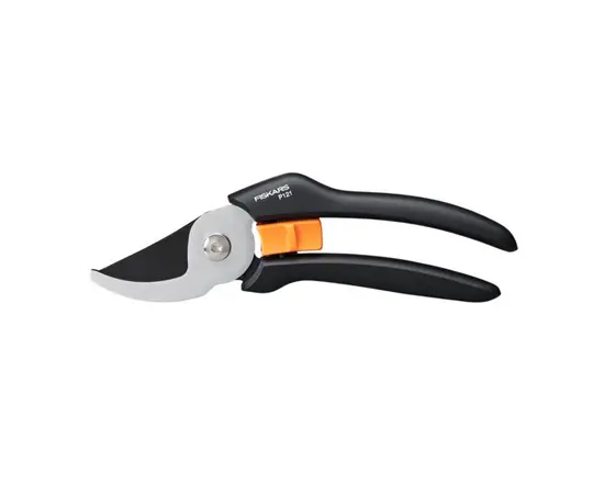 Pruner Fiskars Solid P121
