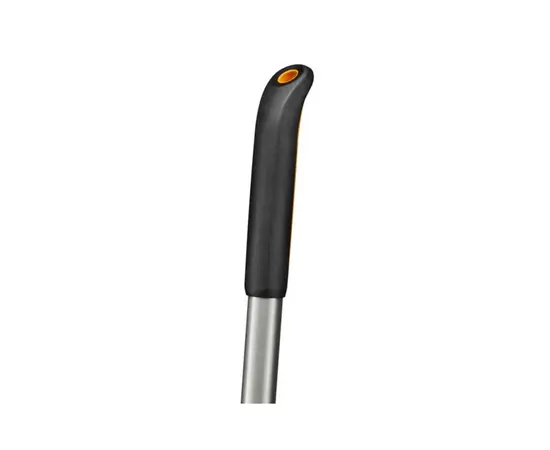 Ergonomic rake for working on the ground Fiskars 1077113