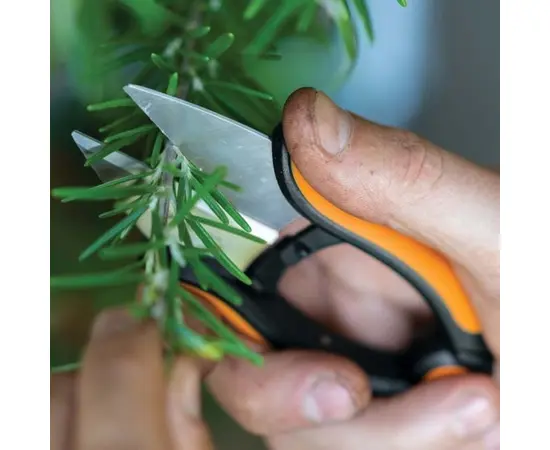 მაკრატელი ბალახის Fiskars SP-220