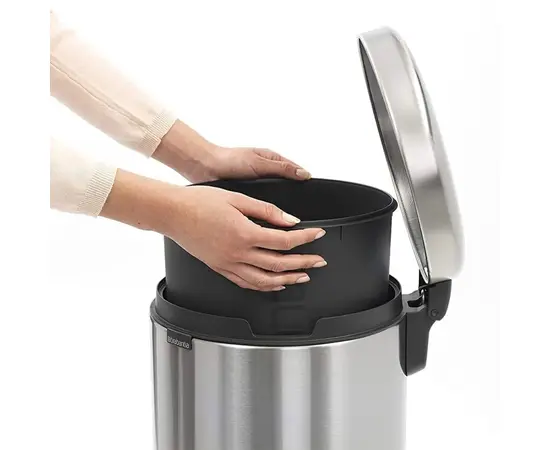 Trash can Brabantia 43757 20l silver