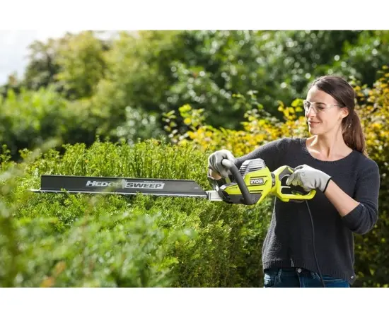 Hedgecutter Ryobi RHT8165RL 800W