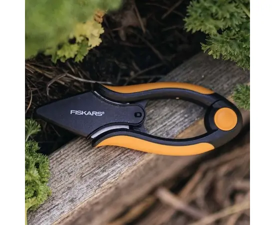 მაკრატელი ბალახის Fiskars SP-220