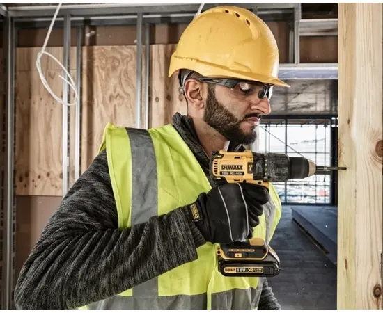 Cordless impact drill-screwdriver DeWalt DCD778S2T-QW 18V