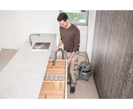 Пылесос для сухой и влажной уборки профессиональный Karcher NT 22/1 Ap Te L 1300W