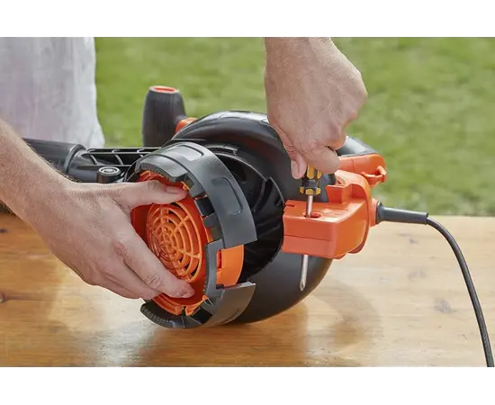 Garden vacuum cleaner Black+Decker BEBLV300-QS 3000W