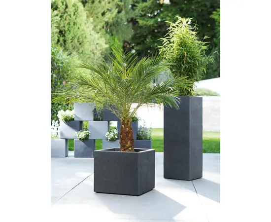 Горшок пластиковый Scheurich STONY GREY 70/240 C-CUBE HIGH
