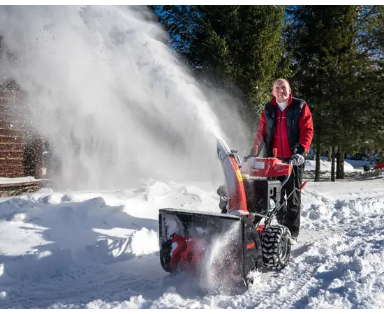 თოვლის საწმენდი მანქანა SnowLine 700 E 8100W