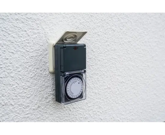 ტაიმერი Brennenstuhl 24 საათი MZ44DE IP44
