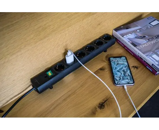 დამაგრძელებელი 6 Brennenstuhl 2მ ამომრთველი შავი Comfort Line Plus დამაგრძელებელი 6 Brennenstuhl 2მ ამომრთველი შავი Comfort Line Plus