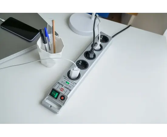 დამაგრძელებელი 5 Brennenstuhl 2,5მ 13.500A ვერცხლისფერი Super-Solid დამაგრძელებელი 5 Brennenstuhl 2,5მ 13.500A ვერცხლისფერი Super-Solid