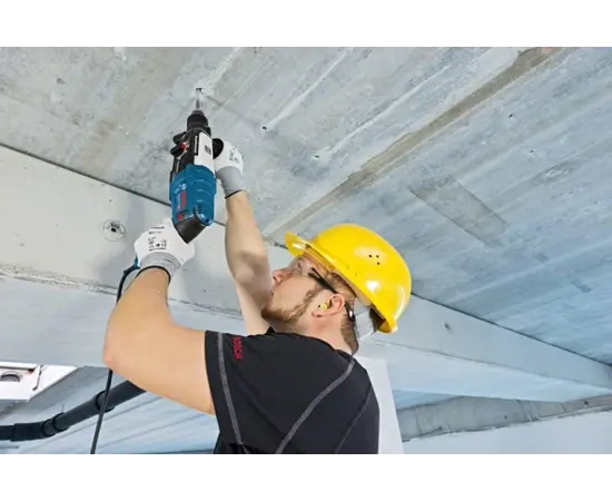 Hammer drill Bosch GBH 2-28 Professional 880W (0611267500) Hammer drill Bosch GBH 2-28 Professional 880W (0611267500)