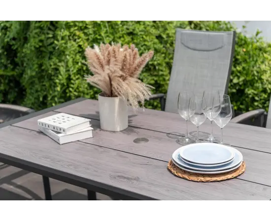 Table Urbanite rect 160x90x75 cm