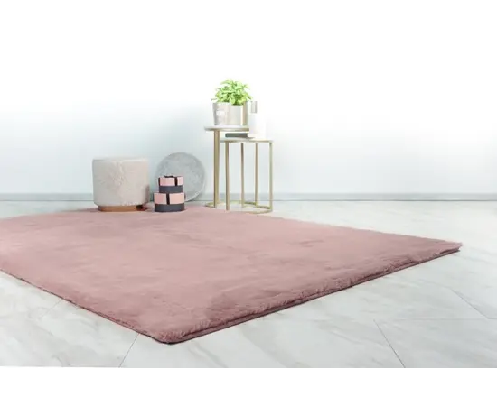 Carpet DCcarpets Heaven 90770 Powder Pink 120x170 cm