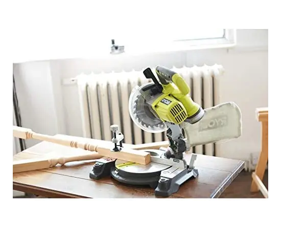 Торцовочная пила Ryobi ONE+ EMS190DCL 18V без аккумулятора