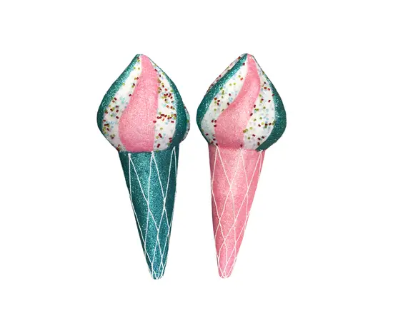 ნაძვის ხის პლასტმასის სათამაშო