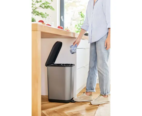 ნაგვის ურნა პედლით Rotho RIBO ნაცრისფერი 35 ლ